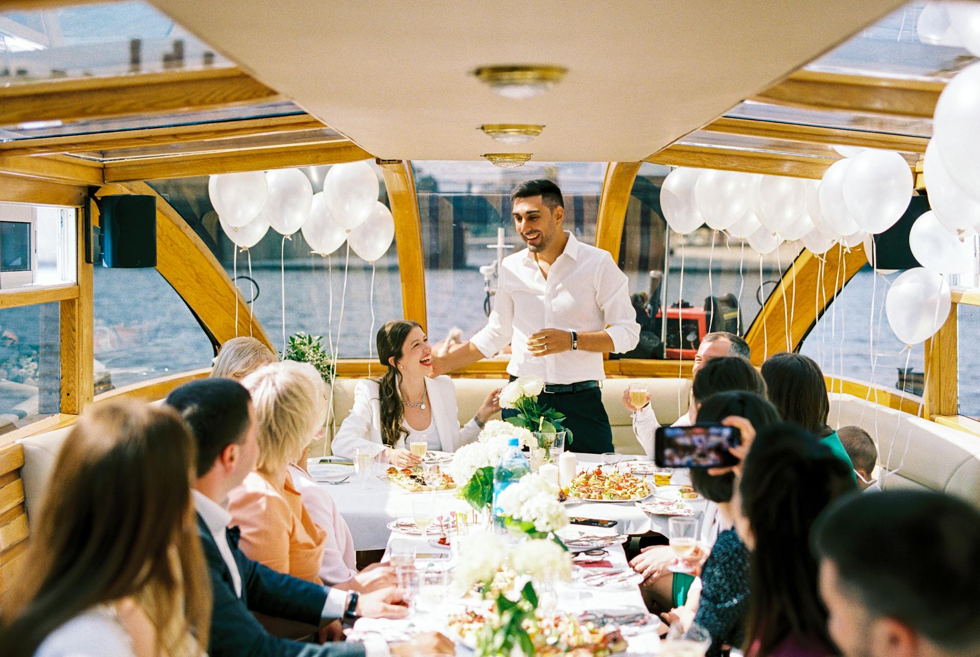 Top Yacht Wedding Tips and Must-Have Features for a Perfect Ceremony in Dubai