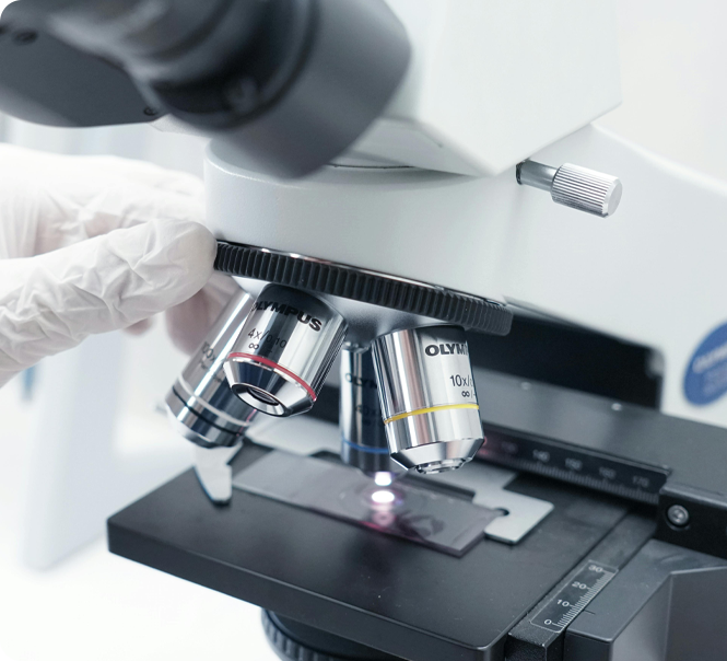 Laboratory microscope