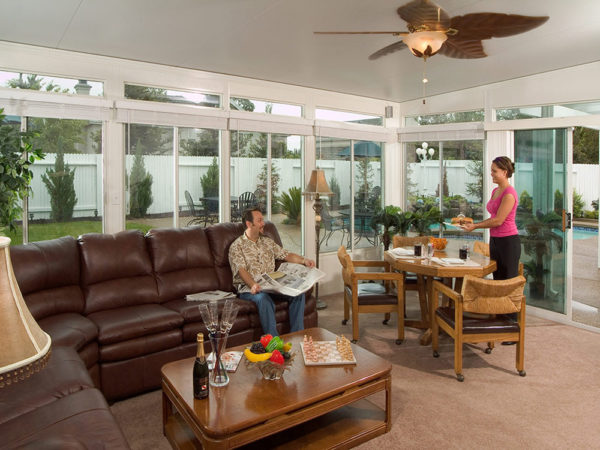 Transform Your Backyard: Why Screened Rooms and Insulated Patio Covers Work Together